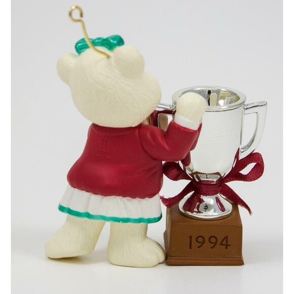 Hallmark KS Most Outstanding Mom Christmas Ornament 1994 - Picture 3 of 10